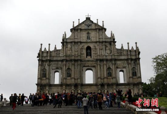 澳门最精准免费资料大全旅游景点合并性全面释义、解释与落实